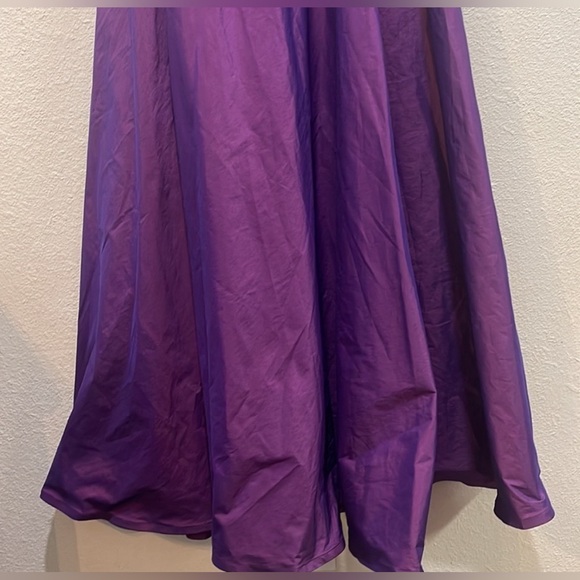 🔮 Gorgeous Tadashi Shoji Gown | Size 10 🔮 - Picture 3 of 7